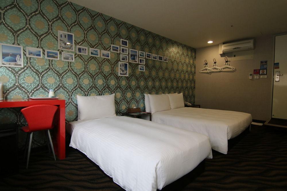 Hotel 6 - Wannien Tajpej Buitenkant foto